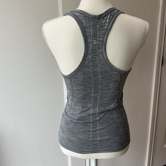 Lululemon Swiftly Tech Racerback Color Heathered Slate Size 2 XXS - Picture 5 of 6